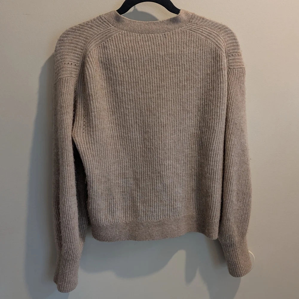 Baby Alpaca-Wool Cropped Cardigan - Picture 3 of 4